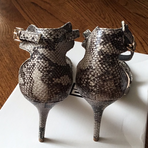 Signature by ShoeDazzle - Picture 6 of 9